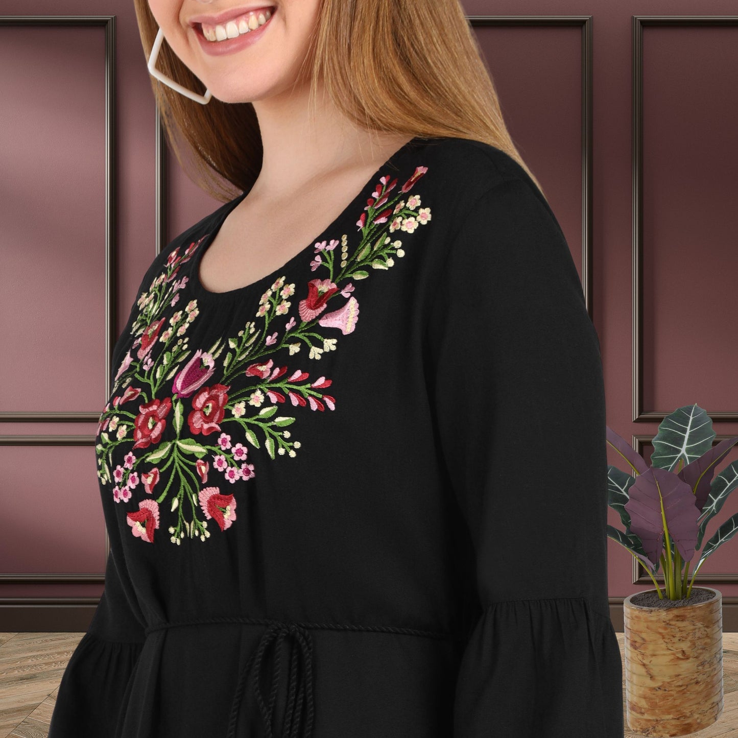 🌸 Floral Embroidered Rayon Resortwear Tunic