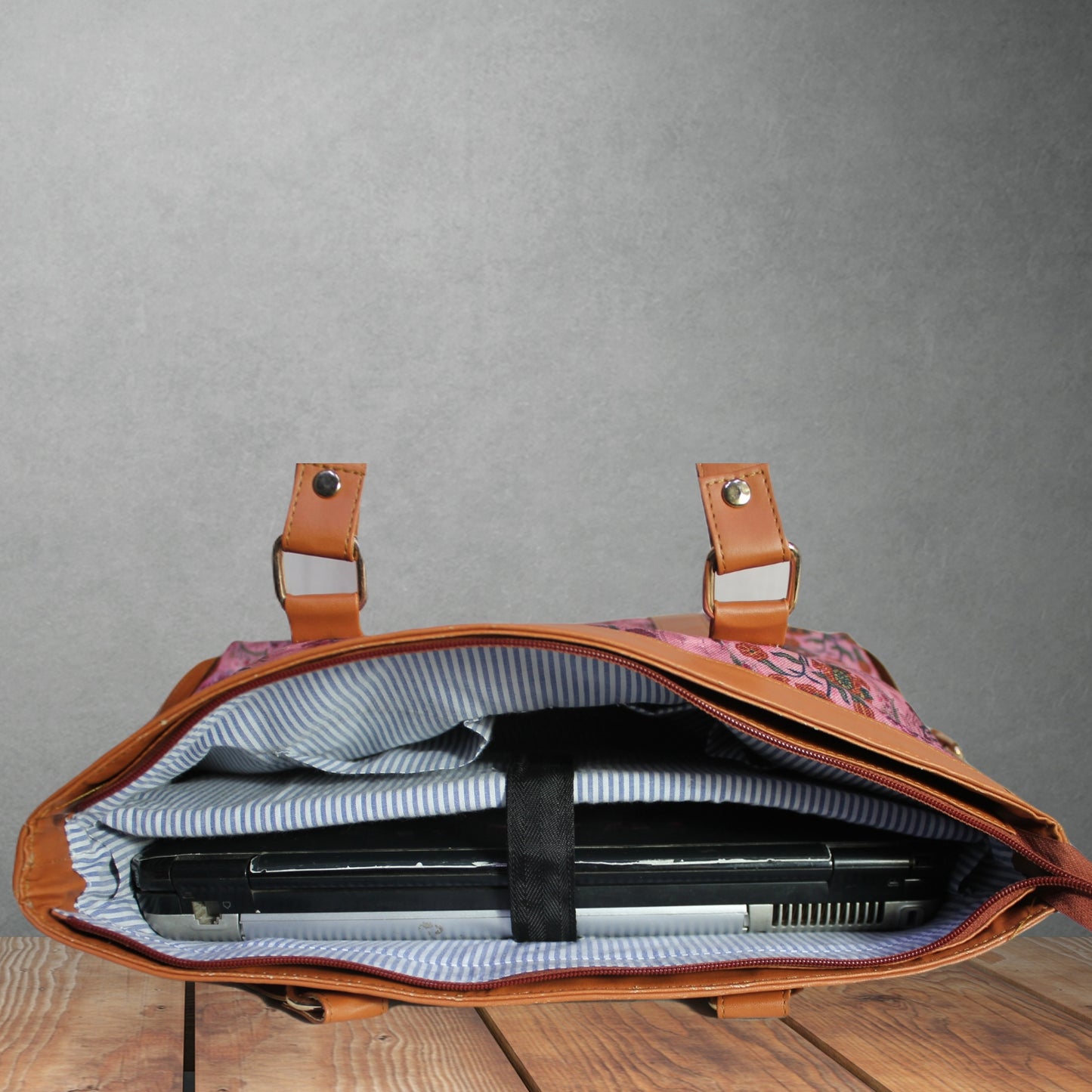 BLACK FLORAL MOTIFS OFFICE TOTE BAG