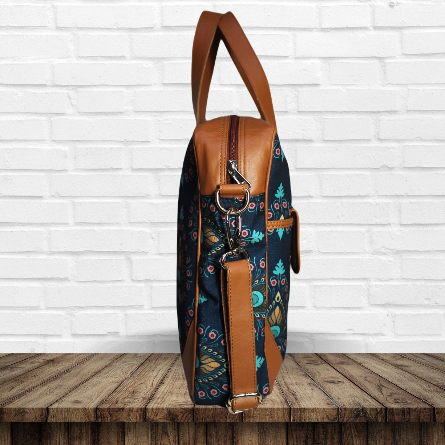 Peacock Feather Ogee Print Laptop Bag