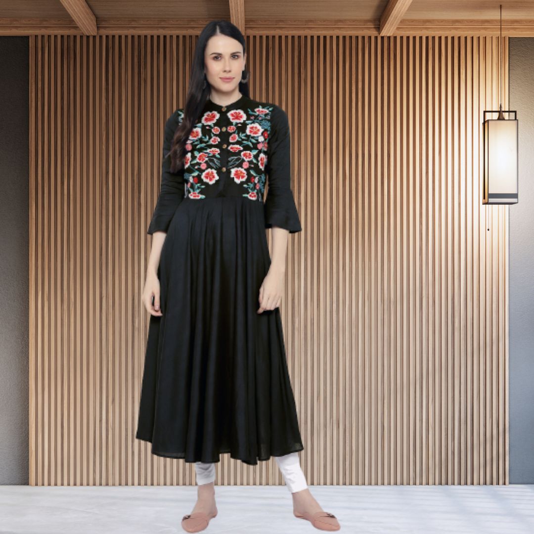 Embroidered Floral Tunic – Flowy Waist-Gathered Design