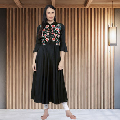 Embroidered Floral Tunic – Flowy Waist-Gathered Design