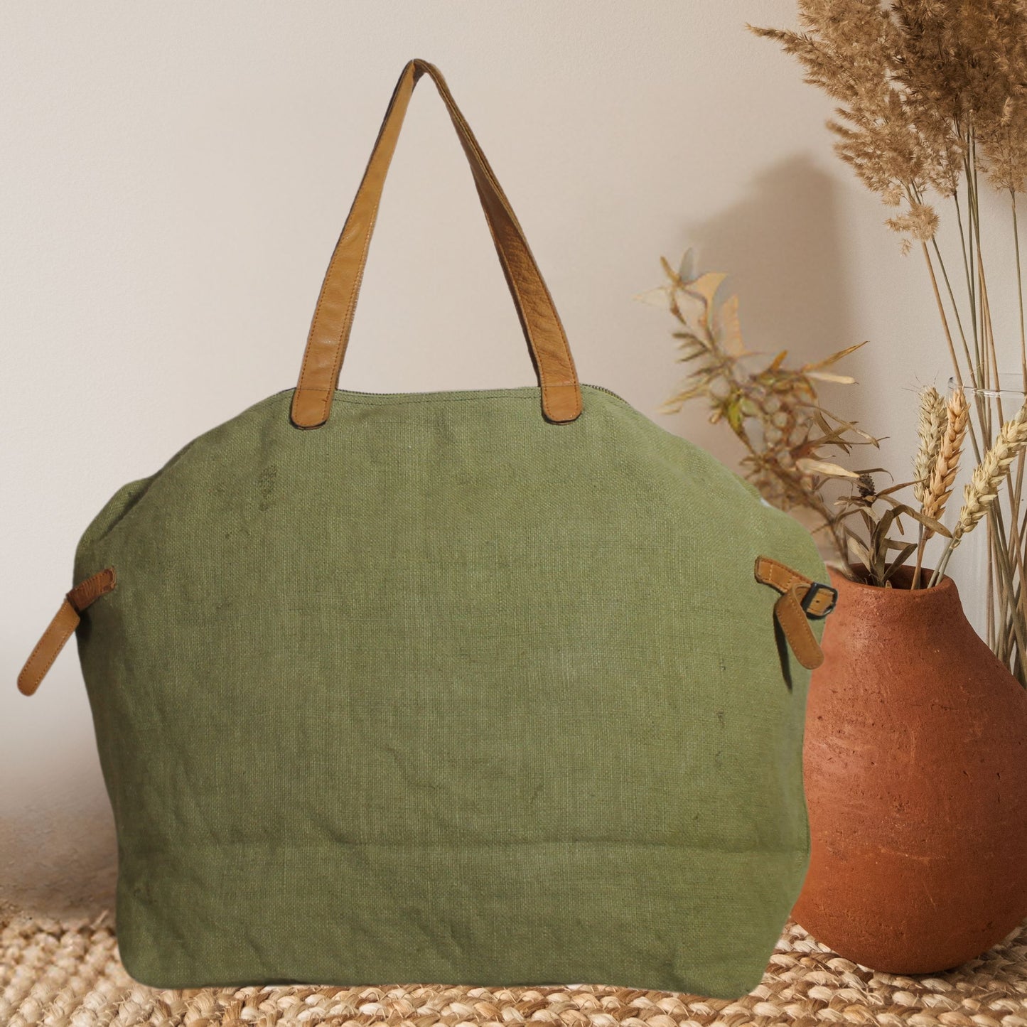 Large Jute Handbag with Leather Pocket & Handles – Eco-Friendly Everyday Tote