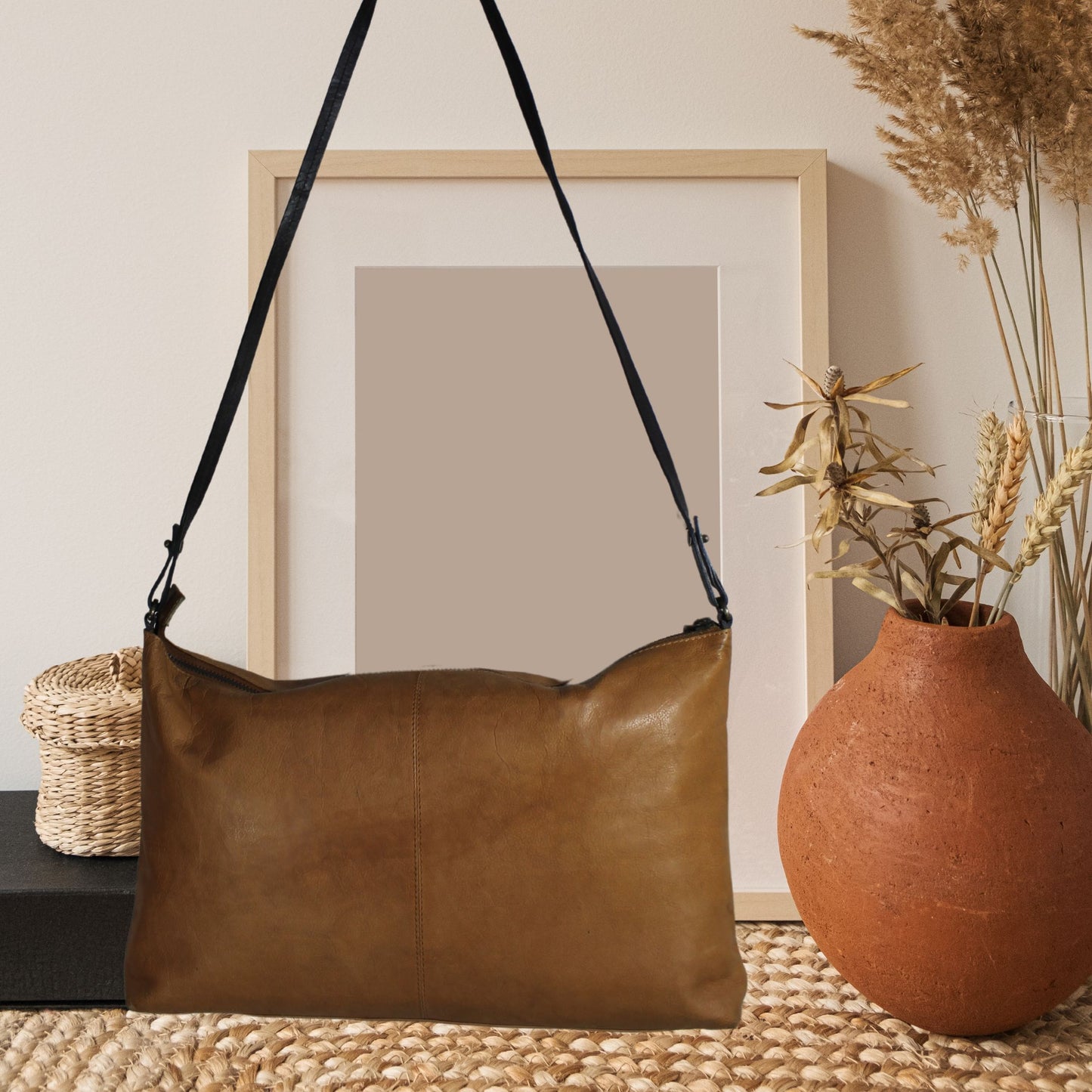 Women’s Tan Leather Crossbody Bag