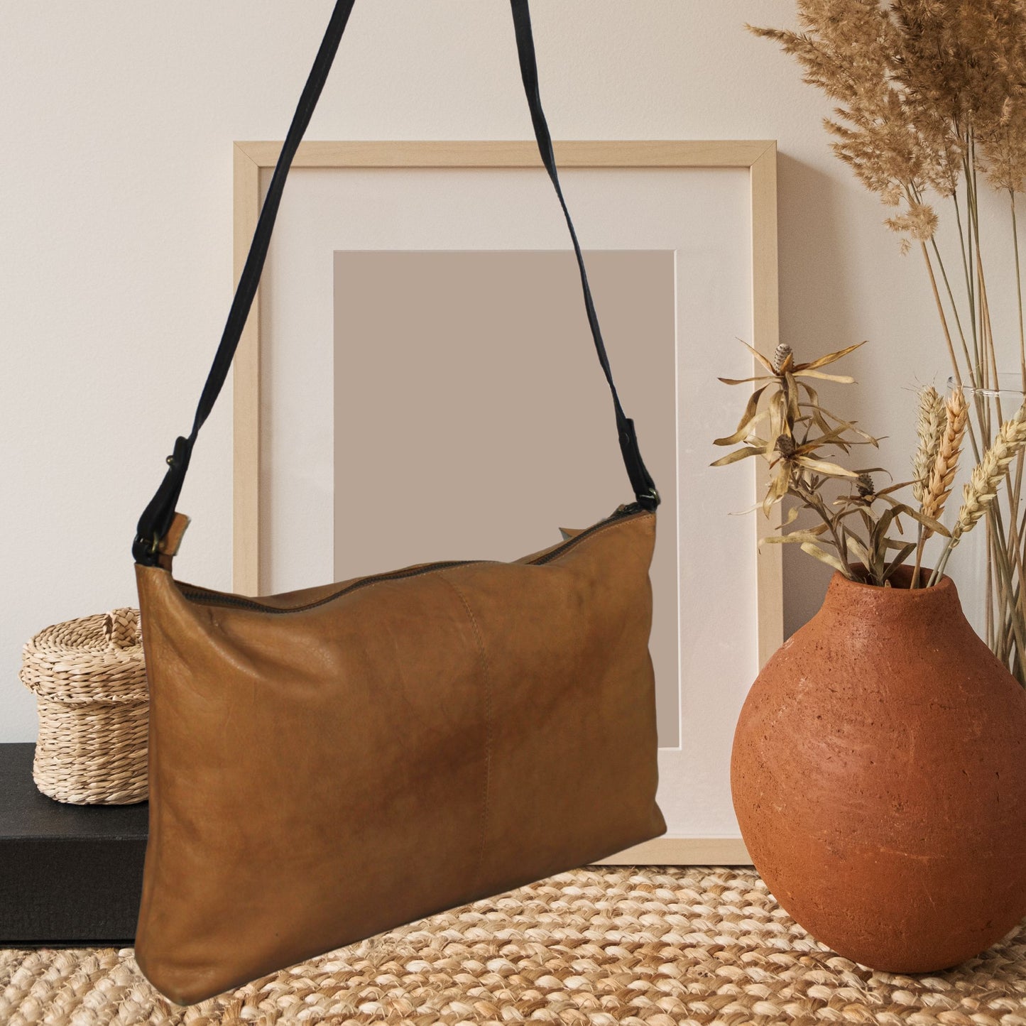 Women’s Tan Leather Crossbody Bag