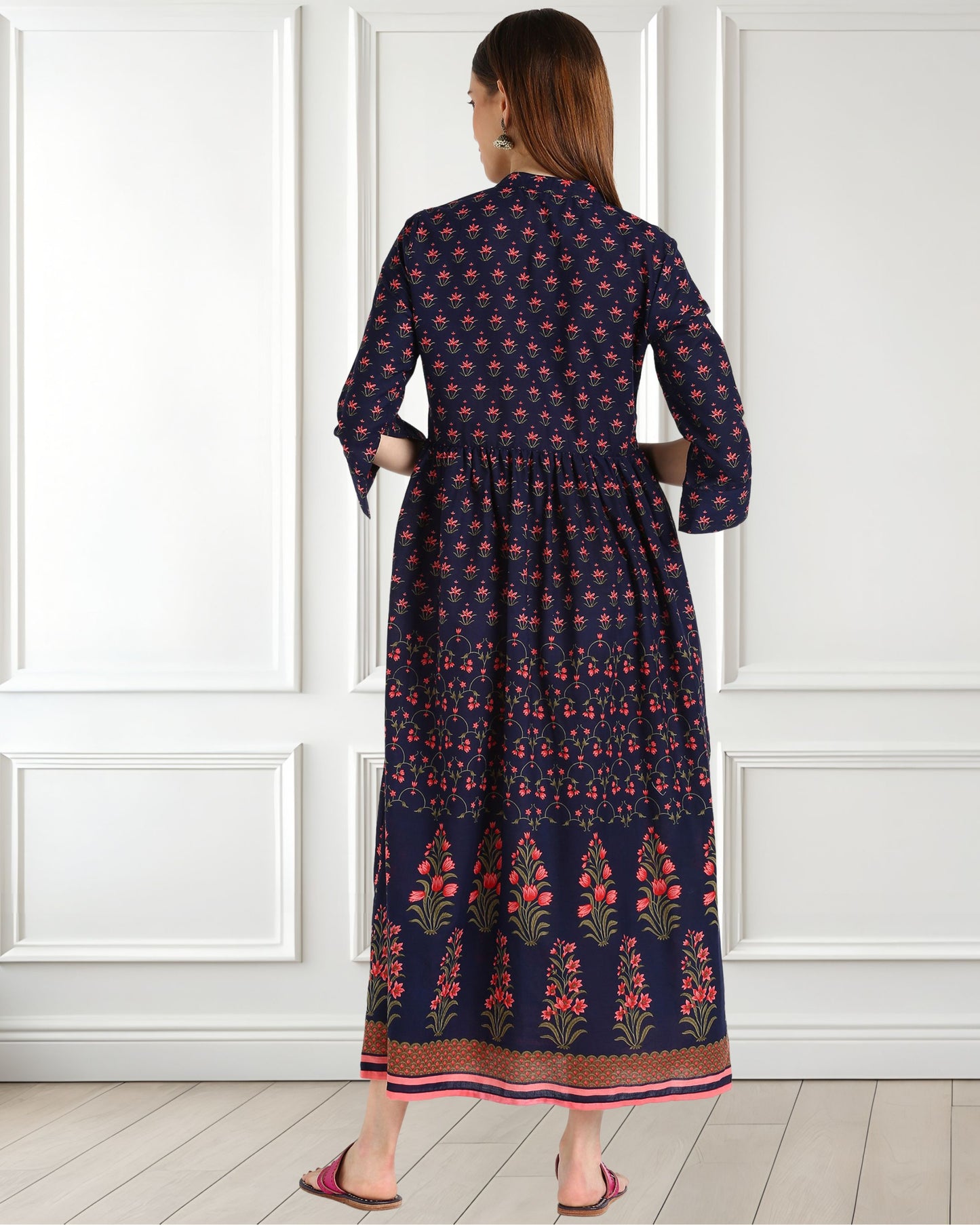 Floral Print Tunic with Chic Pleated Detail