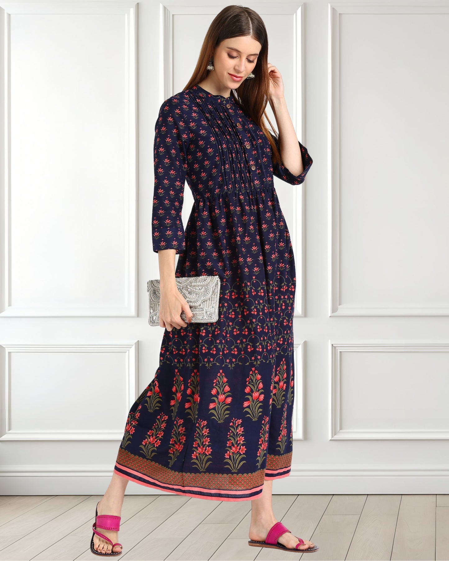 Floral Print Tunic with Chic Pleated Detail