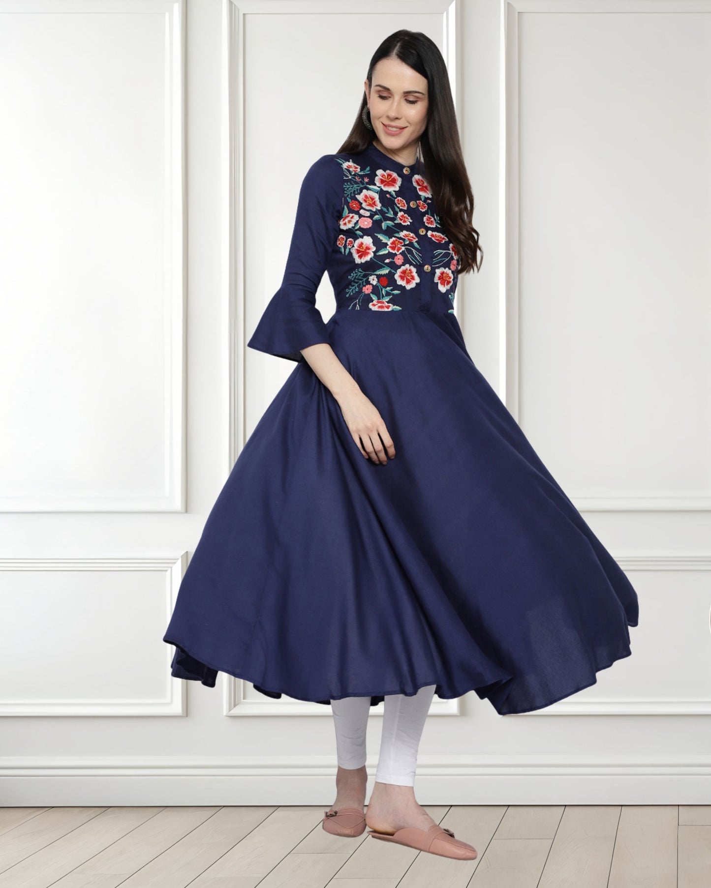 Embroidered Floral Tunic – Flowy Waist-Gathered Design