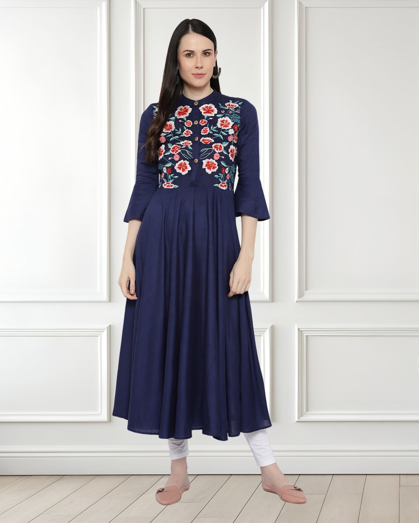 Embroidered Floral Tunic – Flowy Waist-Gathered Design