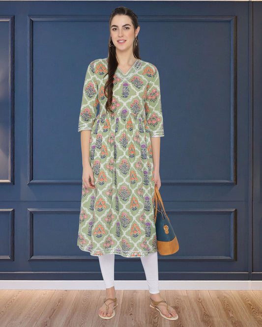 Pleated Floral Print Tunic for Effortless Style