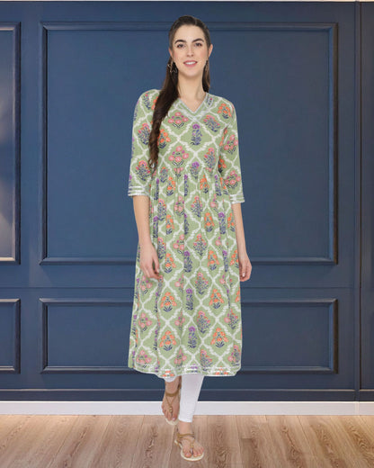 Pleated Floral Print Tunic for Effortless Style